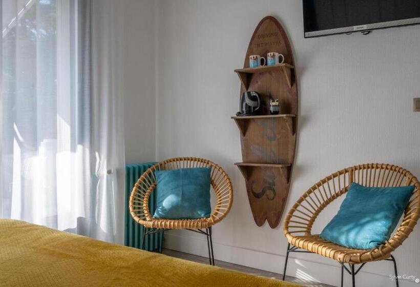 ホテル La Roseraie