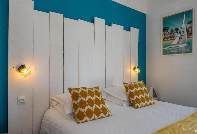 ホテル La Roseraie