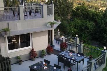 Nivata Springdale Resort And Spa