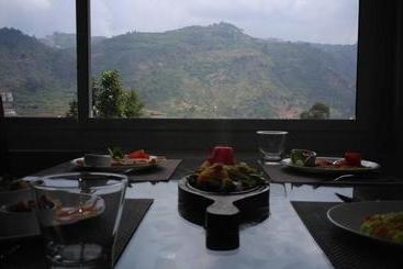 Nivata Springdale Resort And Spa