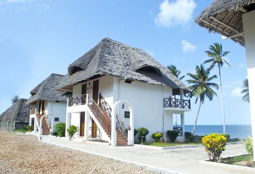 منتجع Antonio Beach Hotel And Spa