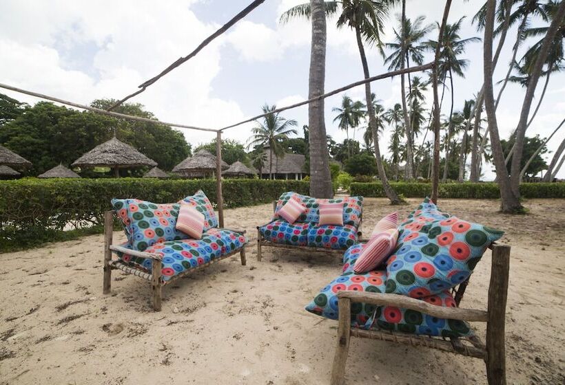 منتجع Antonio Beach Hotel And Spa