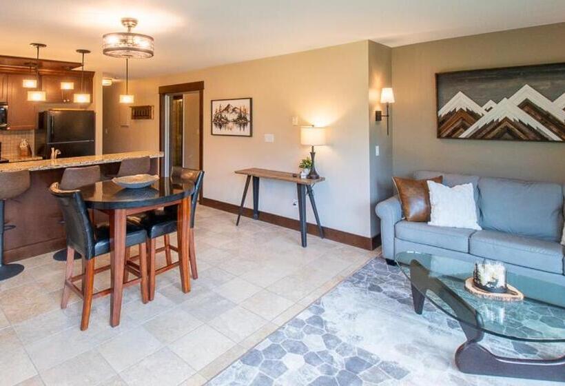 Курорт Timberline Lodges By Fernie Lodging Co