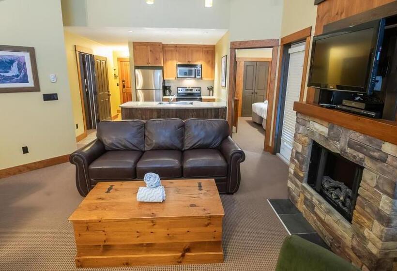 Курорт Timberline Lodges By Fernie Lodging Co