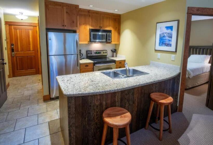 Курорт Timberline Lodges By Fernie Lodging Co