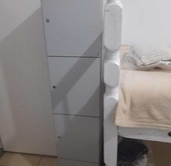مبيت وإفطار Hostel Feel Home