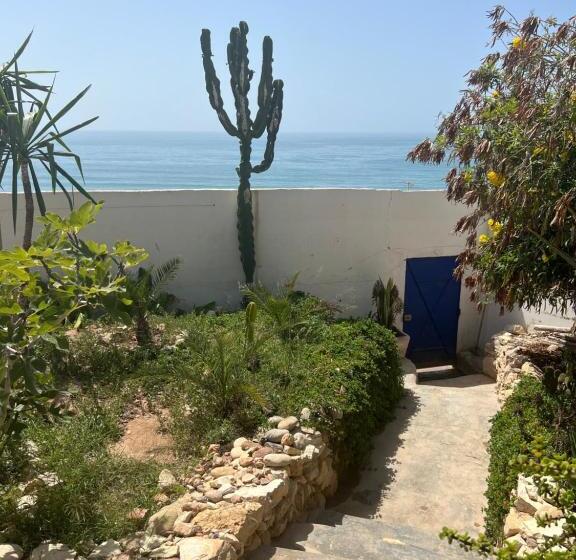 تختخواب و صبحانه Villa Jardin De L'ocean