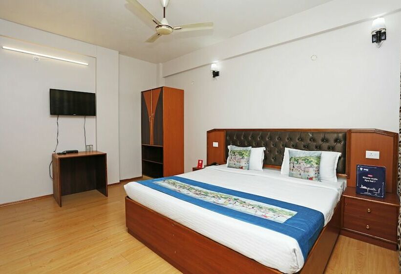 فندق Oyo 8816 Whispering Pines