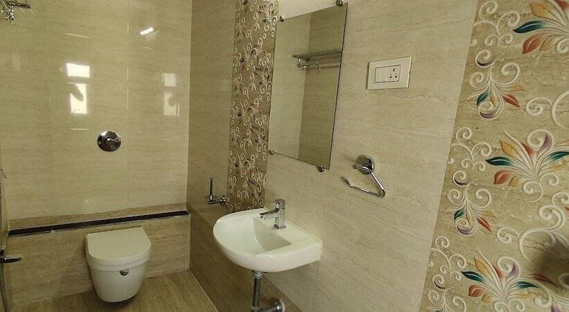 فندق Sri Maharaja Residency