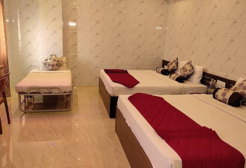 فندق Sri Maharaja Residency
