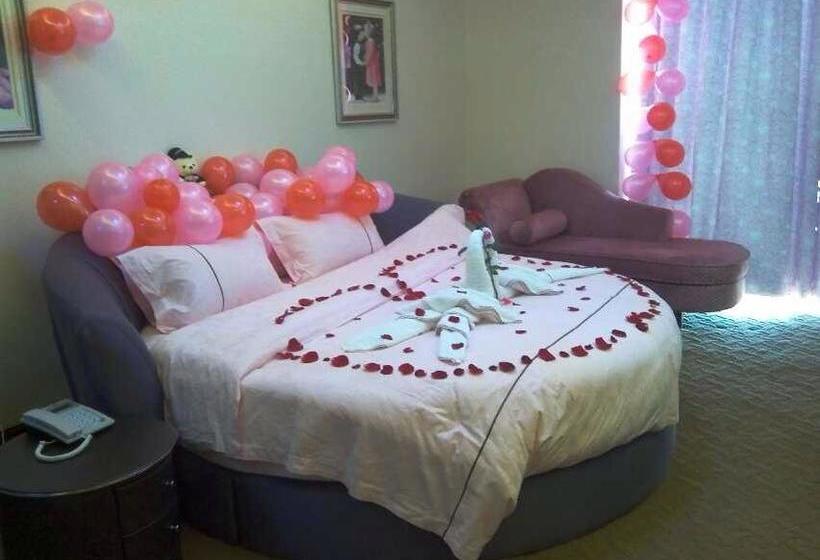 בית מלון כפרי Super 8 Langzhong Passenger Transportation Center