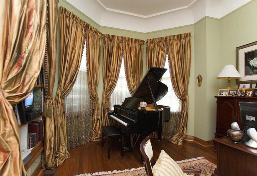 مبيت وإفطار 1896 O'malley House