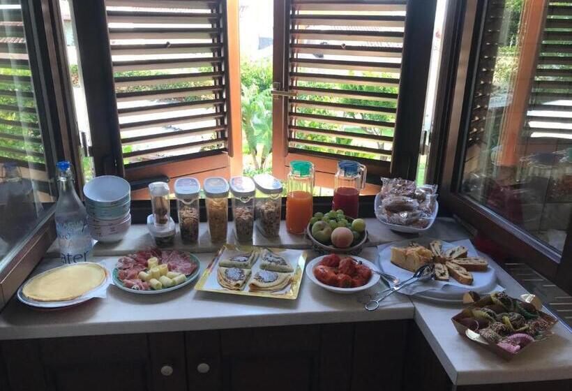 تختخواب و صبحانه L Antico Borgo
