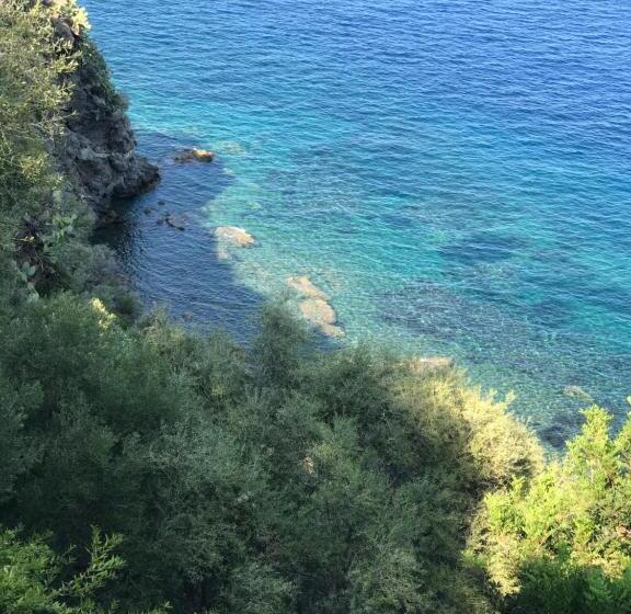 تختخواب و صبحانه L Antico Borgo