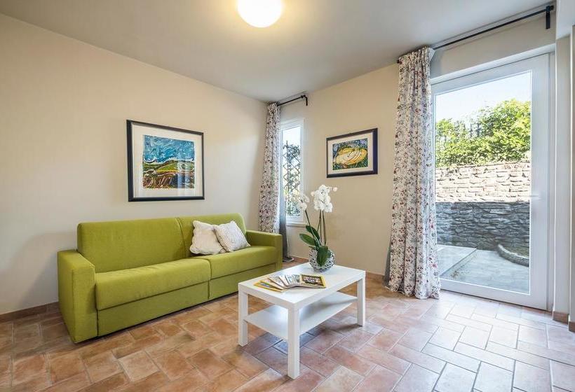 민박 Villa Gremì   Castiglione Falletto