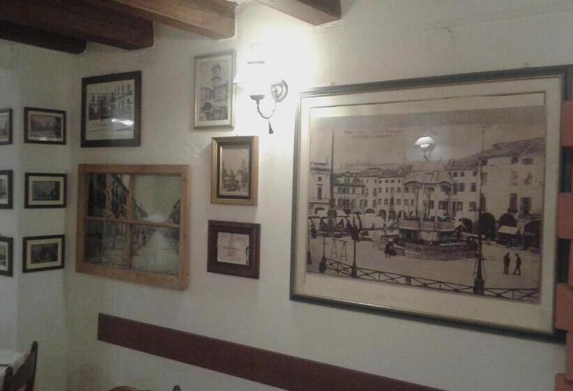 בית מלון כפרי Albergo Ristorante Leon D'oro