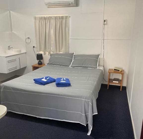 Injune Motel