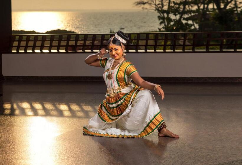 リゾートホテル Niraamaya Wellness Retreats Backwaters And Beyond Kumarakom