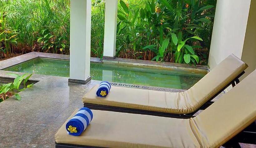 リゾートホテル Niraamaya Wellness Retreats Backwaters And Beyond Kumarakom