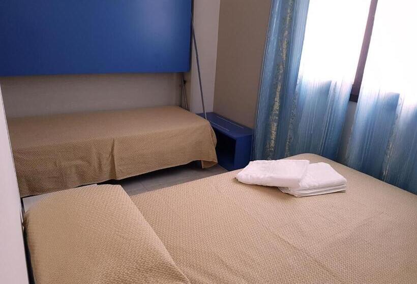 تختخواب و صبحانه L Isola Del Sale