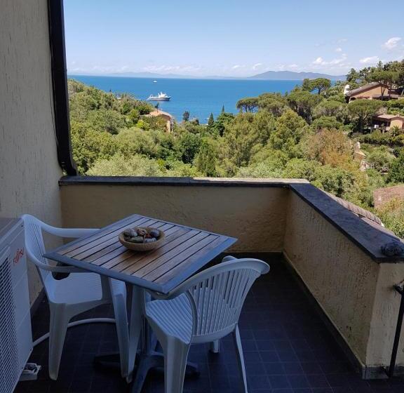 مبيت وإفطار Navarro Hill Resort