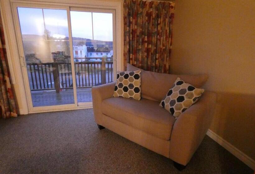 酒店 Getaways At Haliburton Heights