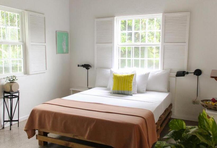 هتل Selina Manuel Antonio   Hostel