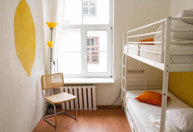 تختخواب و صبحانه Amber Private Rooms