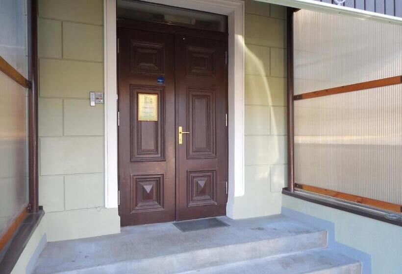 هتل Gogol Park Rooms