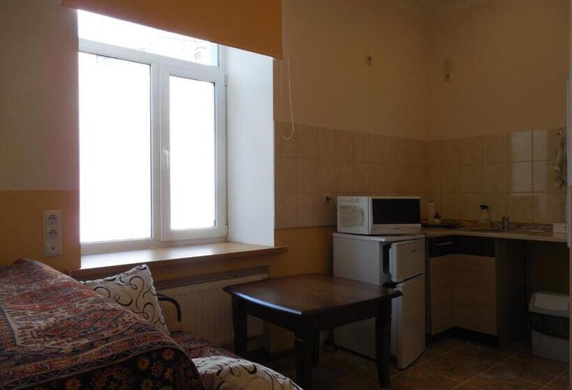 هتل Gogol Park Rooms