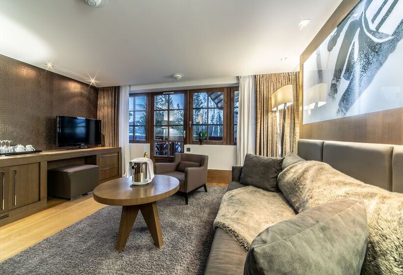 هتل Hôtel Le Strato