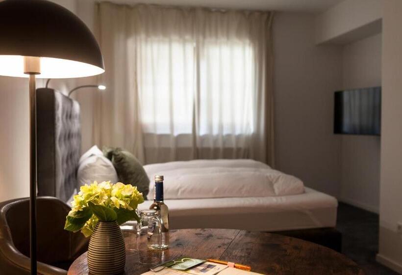 בית מלון כפרי Zur Linde Dein Self Check In