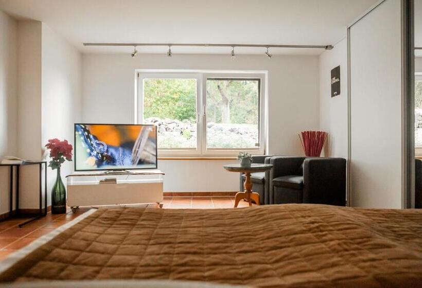 בית מלון כפרי Zur Linde Dein Self Check In