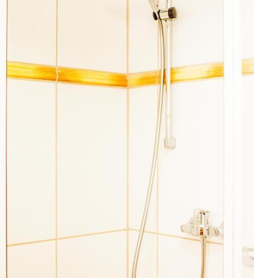 בית מלון כפרי Zur Linde Dein Self Check In