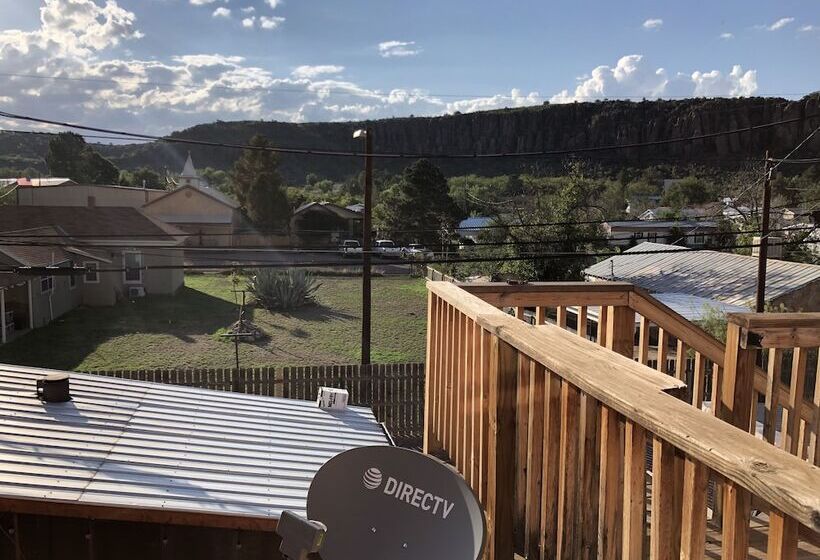 민박 Fort Davis Drug Store