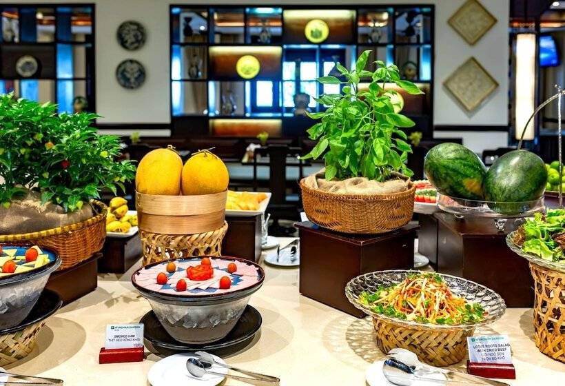 בית מלון כפרי Wyndham Garden Hoi An Cua Dai