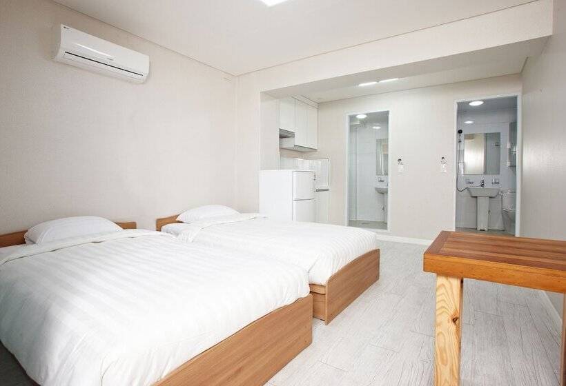Kstar Stay Residence Hoehyun   Hostel