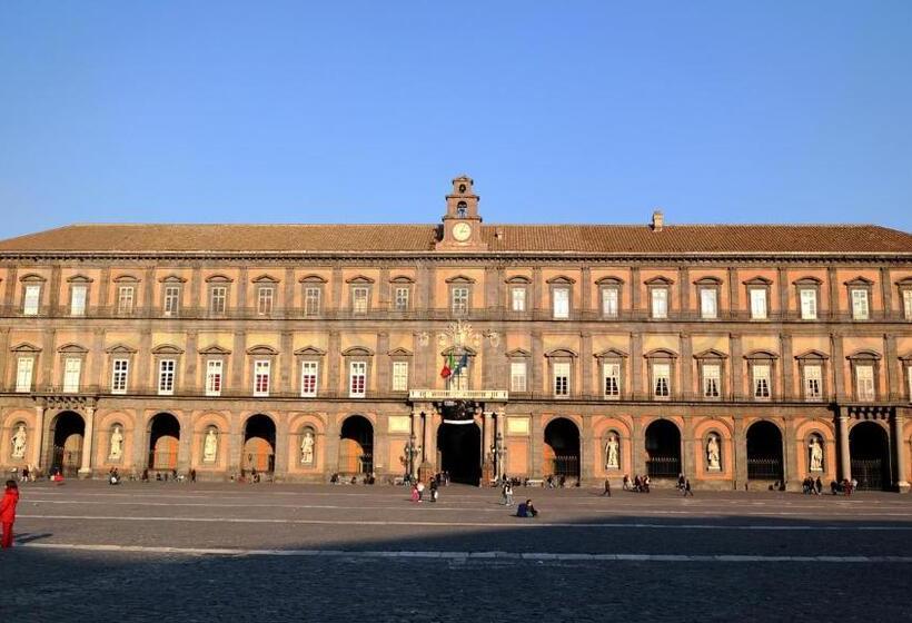 تختخواب و صبحانه Napoli Experience
