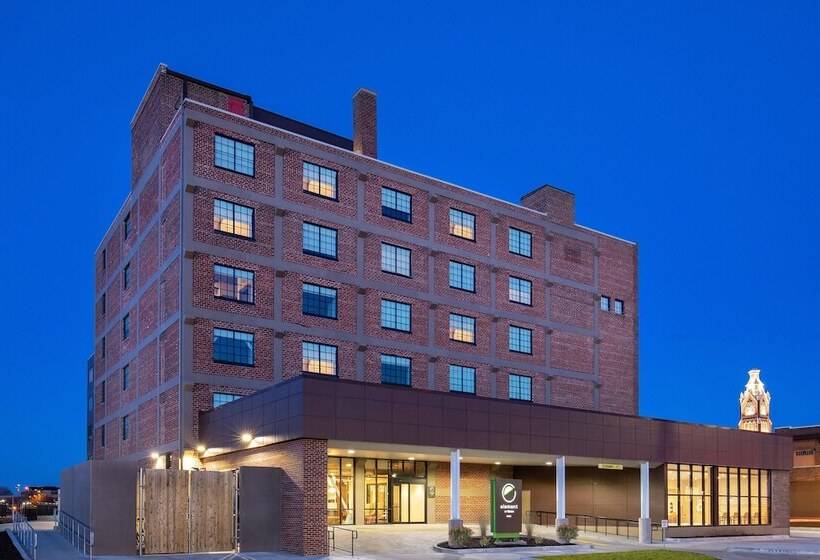 هتل Element Moline