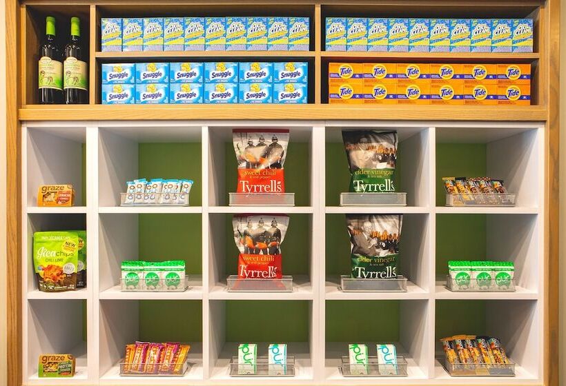 هتل Element Moline