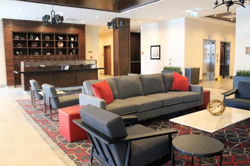 فندق Four Points By Sheraton Grande Prairie