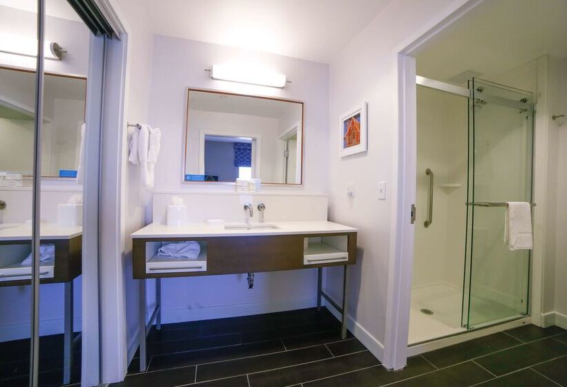 酒店 Hampton Inn & Suites Forest City