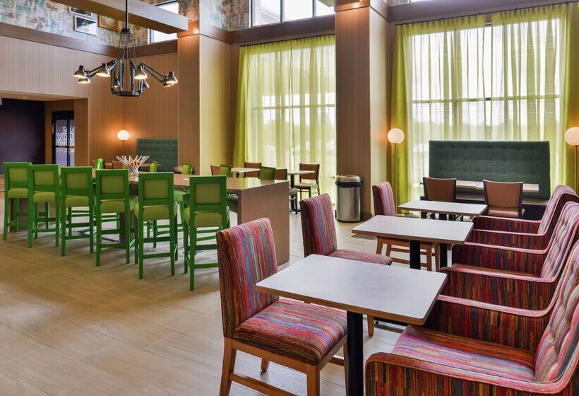 Отель Hampton Inn & Suites St. Paul Oakdale/woodbury