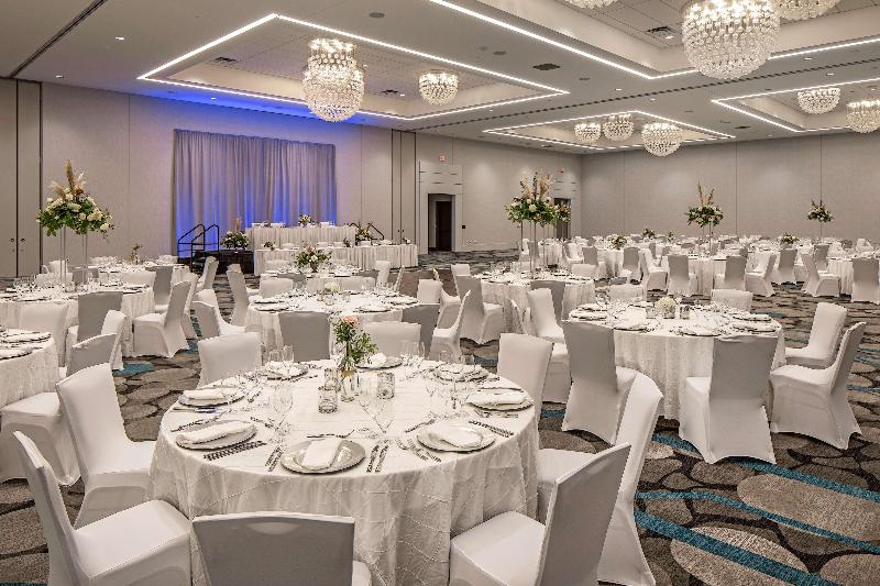 هتل Hilton Des Moines Downtown