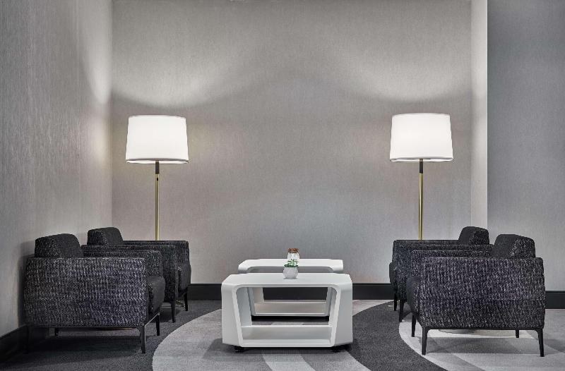 هتل Hilton Des Moines Downtown