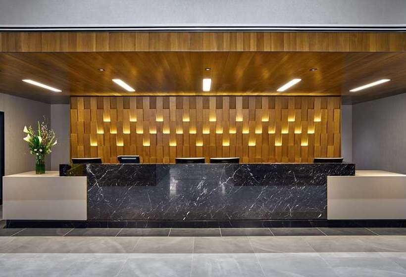 هتل Hilton Des Moines Downtown