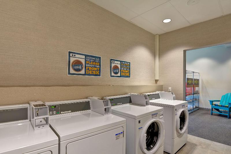 هتل Home2 Suites By Hilton Palmdale, Ca