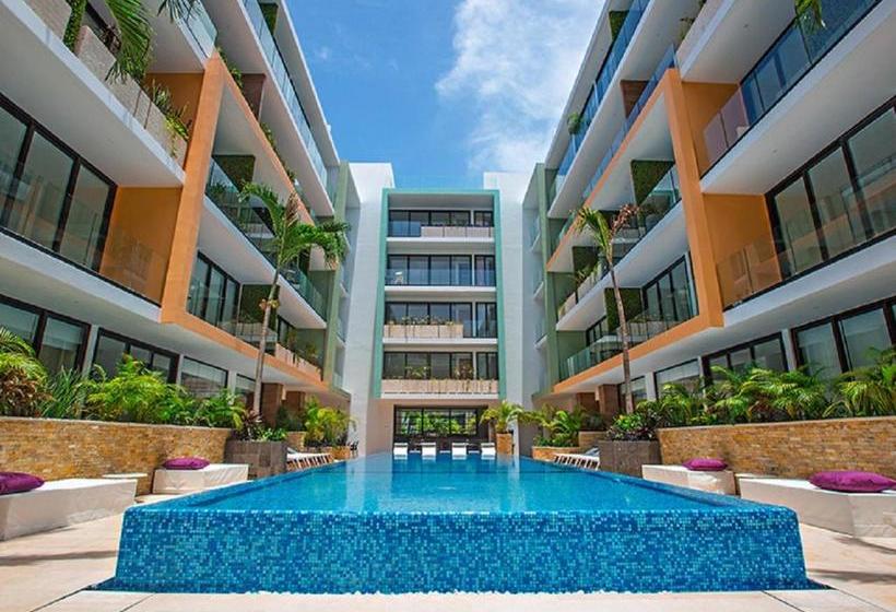 בית מלון כפרי Klr The City Condos