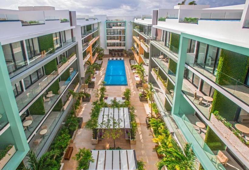 בית מלון כפרי Klr The City Condos