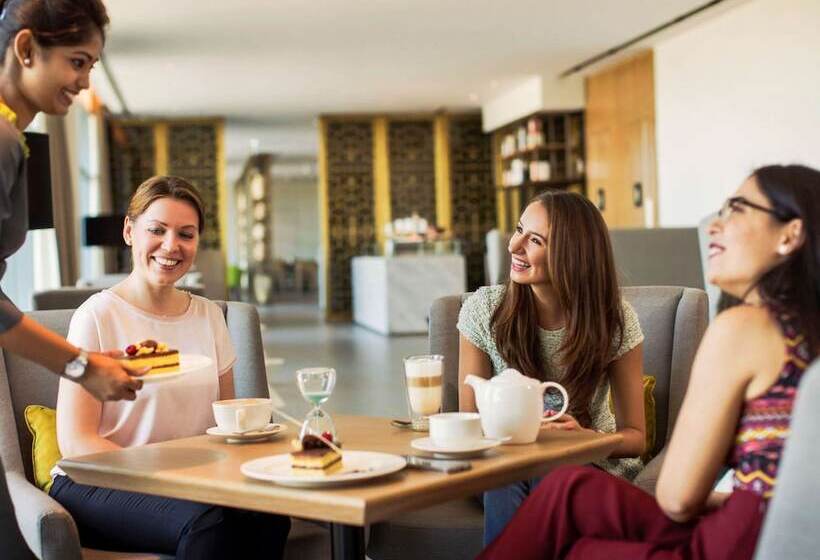 Novotel Muscat Airport